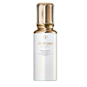 Cle de peau Protective Fortifying Day Emulsion SPF 22